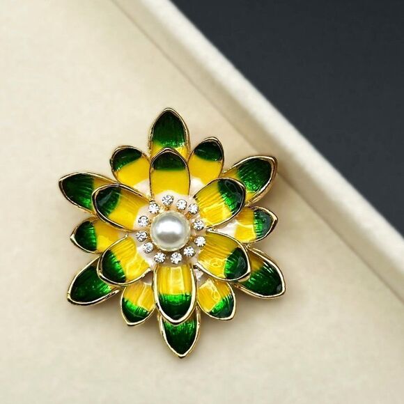 Yellow Gold with Diamond Crystal and Enamel and Pearl Lotus Pin Back Brooch - Picture 4 of 7